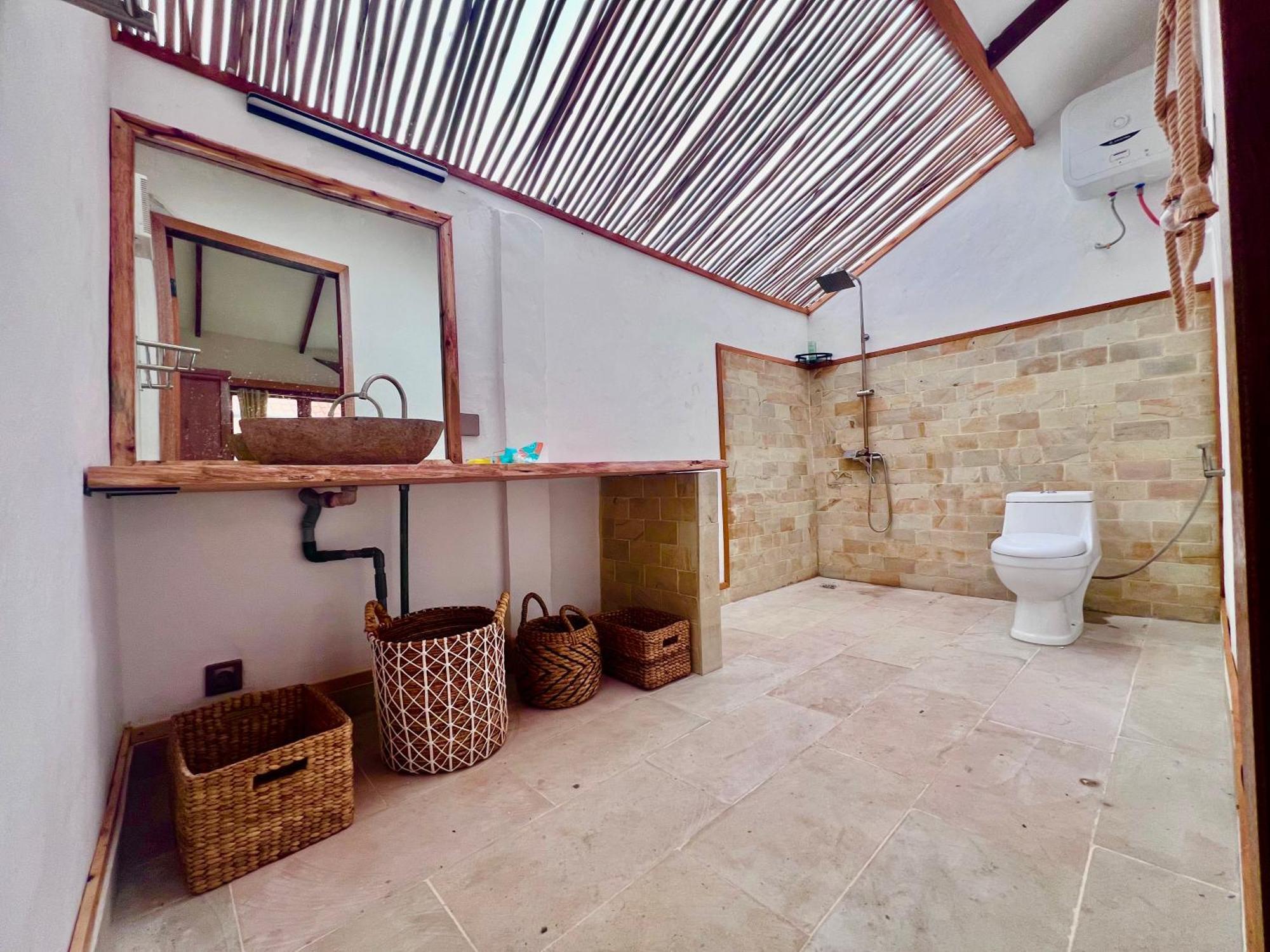 Lances Right Surfhouse Otel Katiet Dış mekan fotoğraf